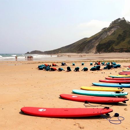 Llanes Surfcamp & Hostel Exterior photo