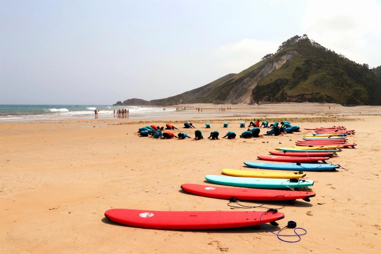 Llanes Surfcamp & Hostel Exterior photo